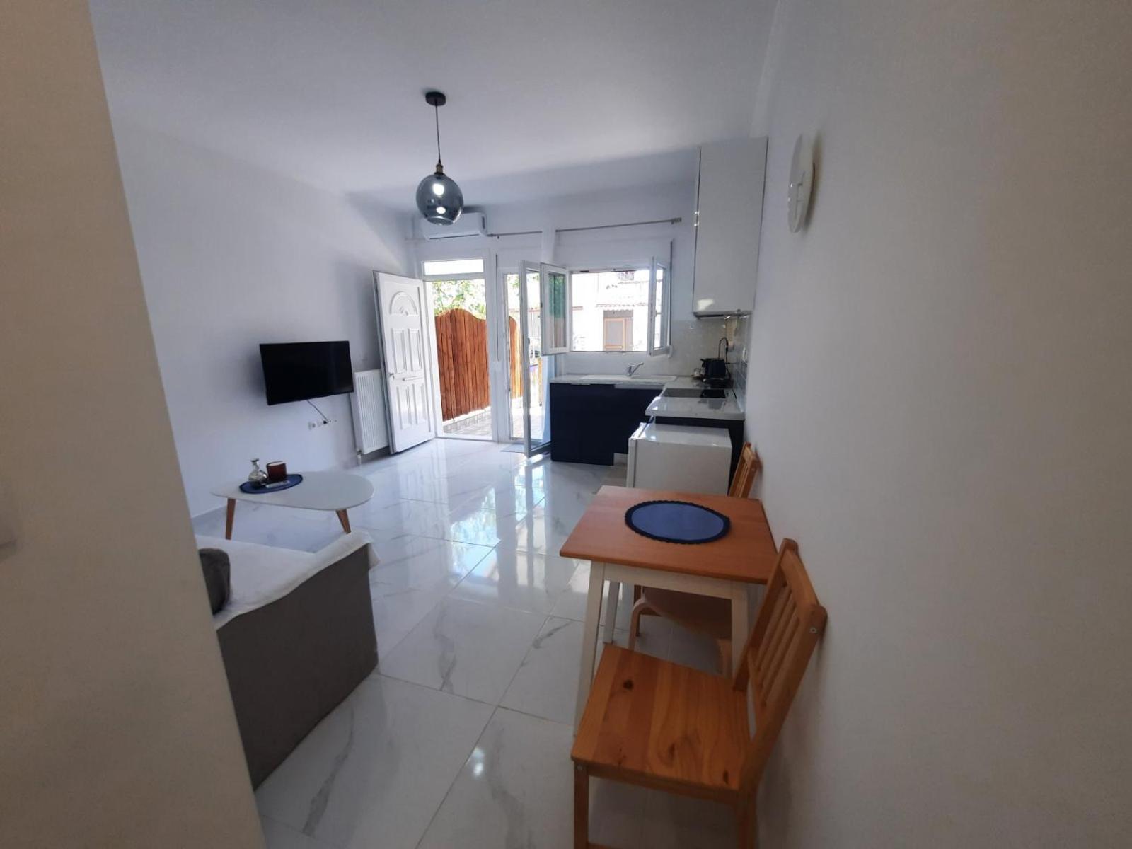 House B Diavata, Appartement *