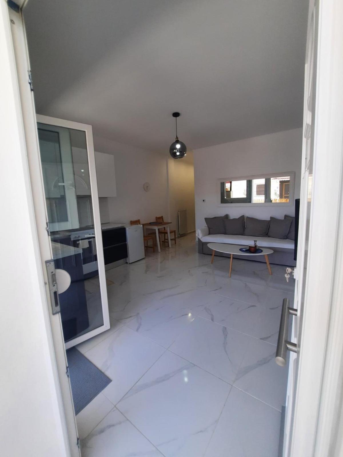House B Diavata, Appartement *